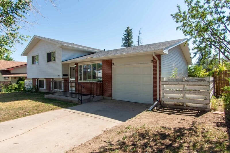 6921 Manhattan Ln in Cheyenne, WY - Building Photo