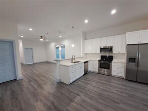 3235 Noor St in Dallas, TX - Building Photo - Building Photo