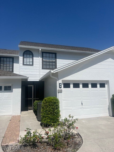 800 Meadowland Dr in Naples, FL - Building Photo