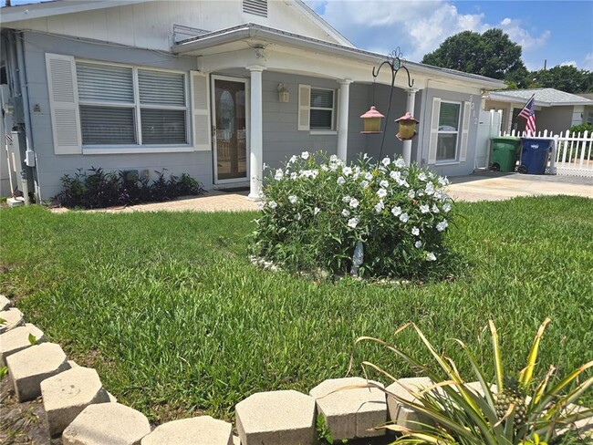 3312 W St Conrad St in Tampa, FL - Building Photo - Building Photo