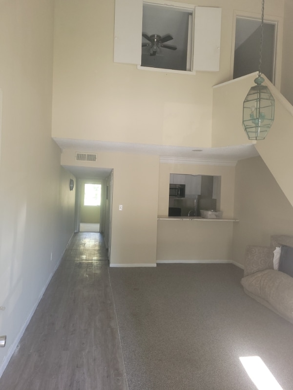 124 N Meyers Dr