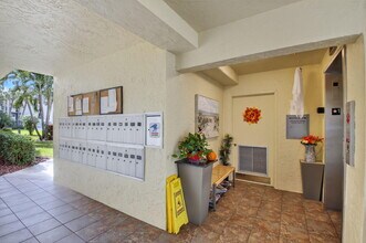 23279 Barwood Ln N in Boca Raton, FL - Building Photo - Building Photo