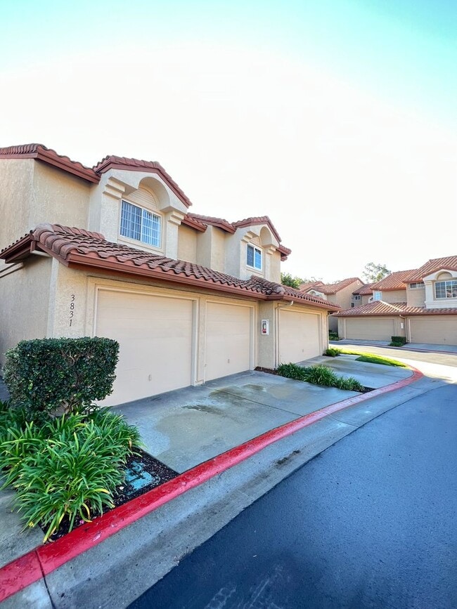 property at 3831 Creststone Pl