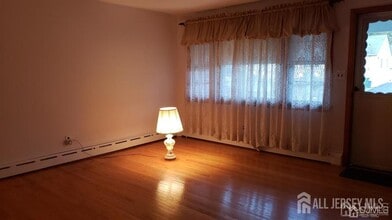43 Hoffman Ave in South Amboy, NJ - Building Photo - Building Photo