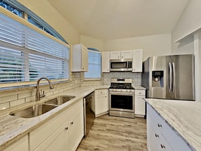 2408 Baretta Dr in Mesquite, TX - Foto de edificio - Building Photo