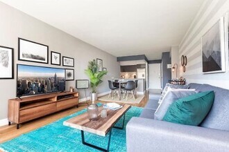 232 E 32nd St, Unit 3D in New York, NY - Building Photo - Building Photo