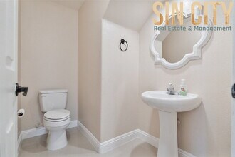 5928 Turtle River Ave in Las Vegas, NV - Building Photo - Building Photo