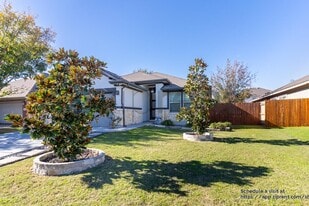19004 Mangan Way in Pflugerville, TX - Building Photo