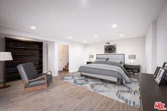 8657 Valley Flores Dr in Los Angeles, CA - Building Photo - Building Photo