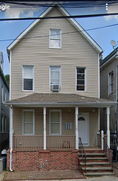 145 Clark Pl in Elizabeth, NJ - Building Photo
