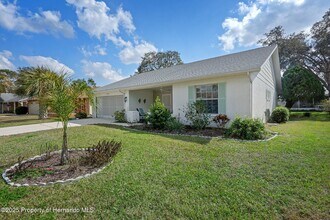 6230 Ocean Pines Ln in Spring Hill, FL - Building Photo - Building Photo