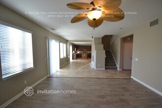 32626 Spun Cotton Dr in Winchester, CA - Foto de edificio - Building Photo