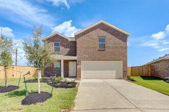 4266 Barrington Cv Ln in Baytown, TX - Building Photo - Building Photo