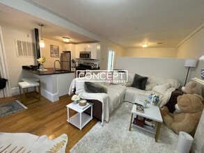 658 Massachusetts Ave in Boston, MA - Building Photo - Building Photo