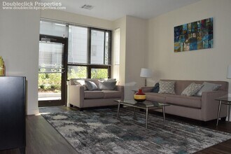 180 Eastern Ave in Malden, MA - Foto de edificio - Building Photo