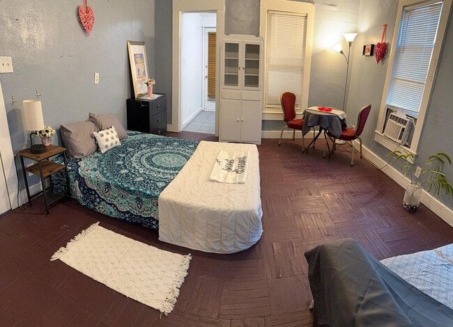 property at 2328 Union St