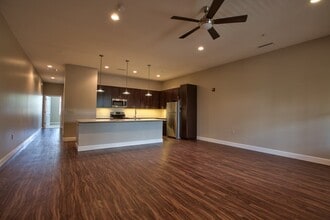 1525 W Tennessee St in Tallahassee, FL - Building Photo - Building Photo