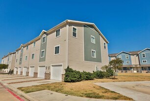 12603 Telge Rd in Cypress, TX - Building Photo