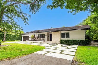 75 S Prospect Dr in Coral Gables, FL - Building Photo - Building Photo