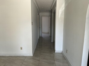 1212 Reagan Dr in Laredo, TX - Building Photo - Building Photo
