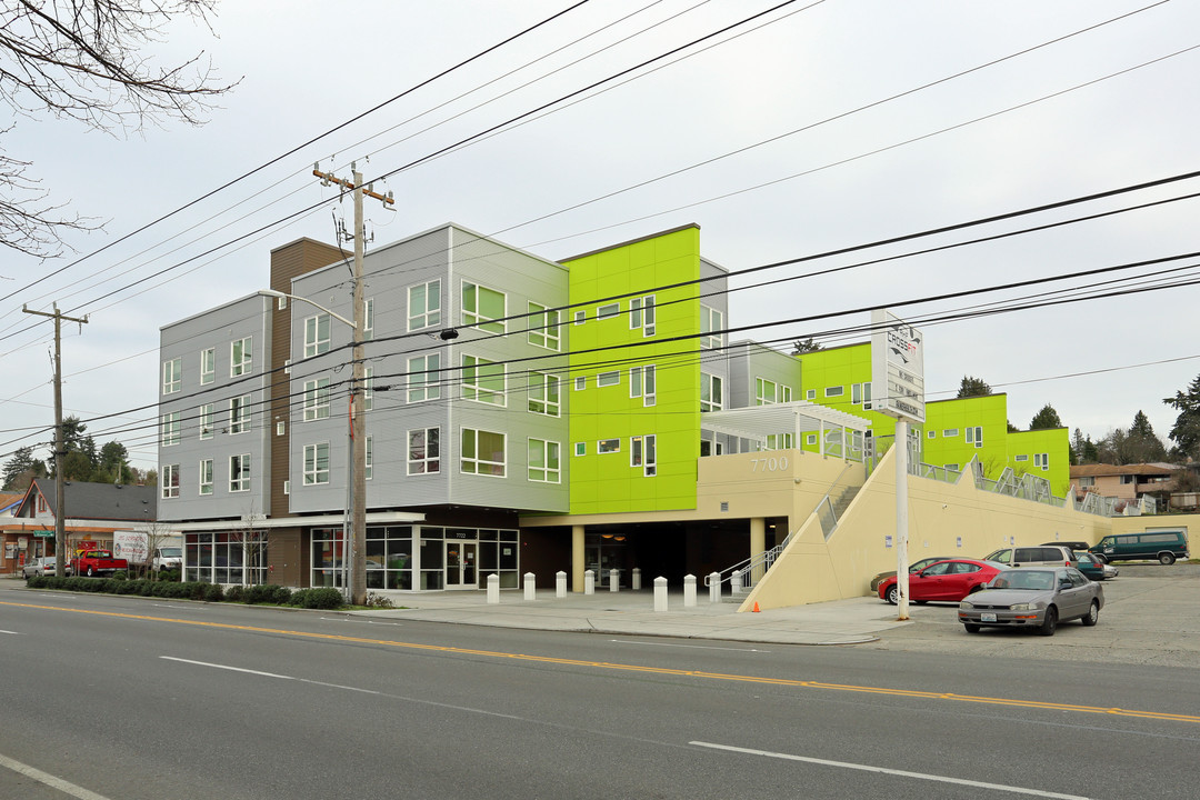 Emerald City Commons in Seattle, WA - Foto de edificio