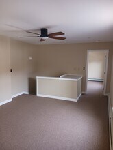 1 Race St, Unit Race Street 2nd Fl in Haverhill, MA - Foto de edificio - Building Photo