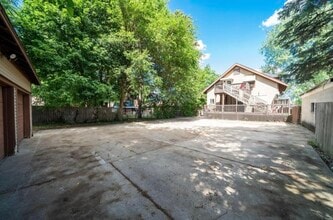 2551 Eastern Ave SE, Unit 1 in Grand Rapids, MI - Foto de edificio - Building Photo