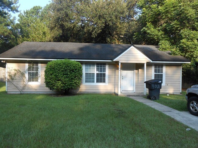 property at 904 Bald Eagle Run