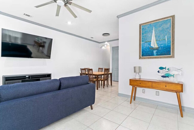 117 E Campeche St in South Padre Island, TX - Building Photo - Building Photo