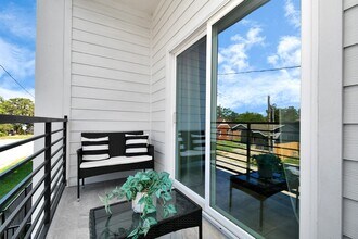 531 Schweikhardt St in Houston, TX - Building Photo - Building Photo