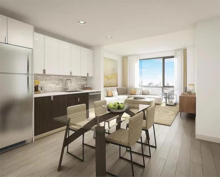 25-21 43rd Ave in Queens, NY - Building Photo