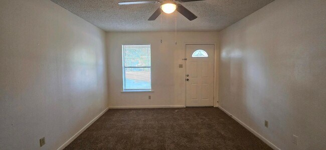 1708 Alpine Rd in Longview, TX - Building Photo - Building Photo