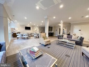 9450 Silver King Ct in Fairfax, VA - Building Photo - Building Photo