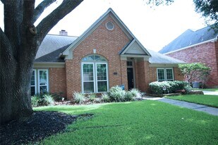 23210 Gatecreek in Katy, TX - Building Photo