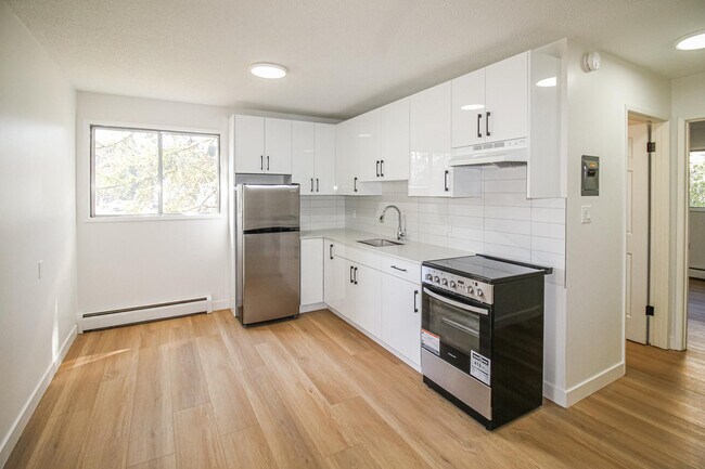 Sandhaven in Edmonton, AB - Building Photo - Building Photo