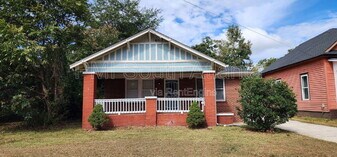 3411 N Fulton Ave in Atlanta, GA - Building Photo