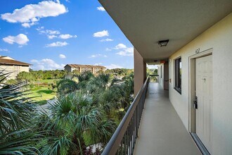 2601 Marina Isle Way, Unit 4020 in Jupiter, FL - Building Photo - Building Photo