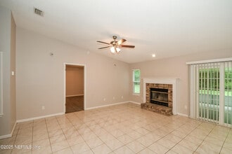 1588 Shearwater Dr in Jacksonville, FL - Building Photo - Building Photo