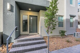 11302 Kraft Mountain Ave in Las Vegas, NV - Building Photo