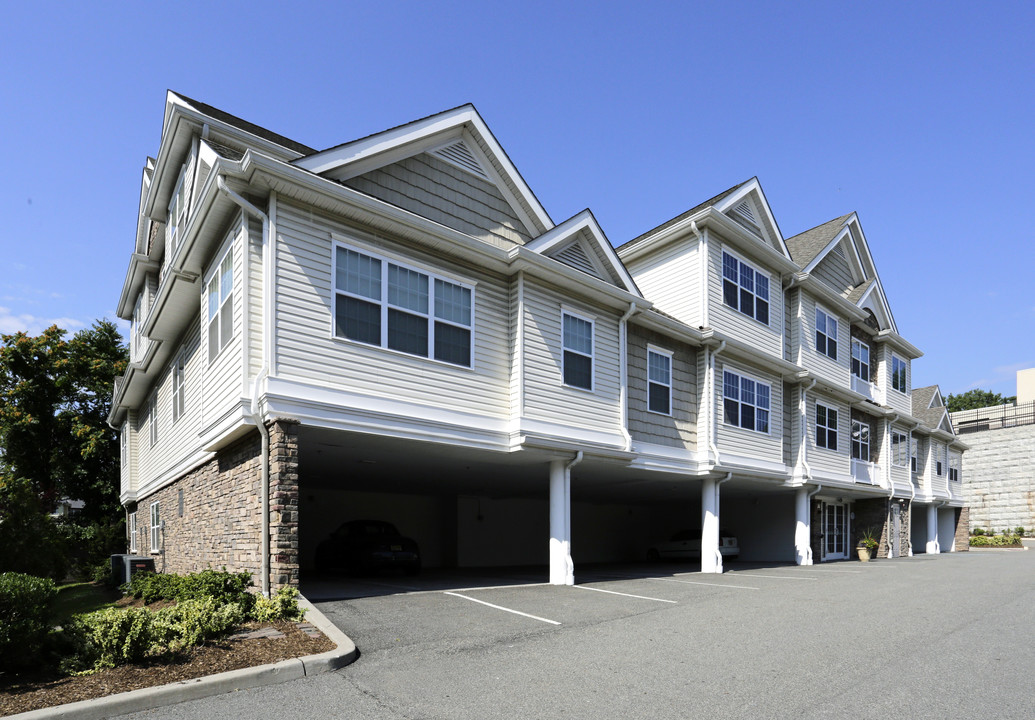 Riverview Court in Nutley, NJ - Building Photo