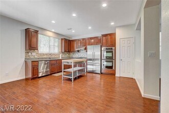 7238 Neches Ave in Las Vegas, NV - Building Photo - Building Photo