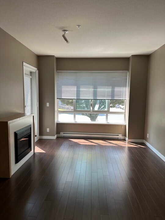 2943 Nelson Pl in Abbotsford, BC - Building Photo
