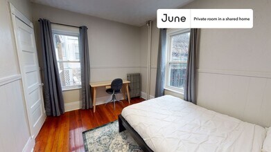 Private bedroom in 3 bed/1 bath Home in Boston, MA - Building Photo - Building Photo