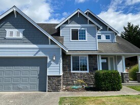 2723 River Vista Loop in Mount Vernon, WA - Building Photo