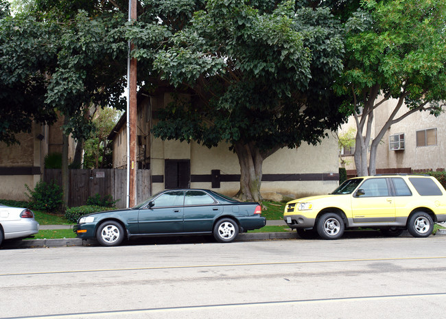 614 W Regent St in Inglewood, CA - Building Photo - Building Photo