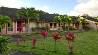 Lihue Gardens in Lihue, HI - Building Photo