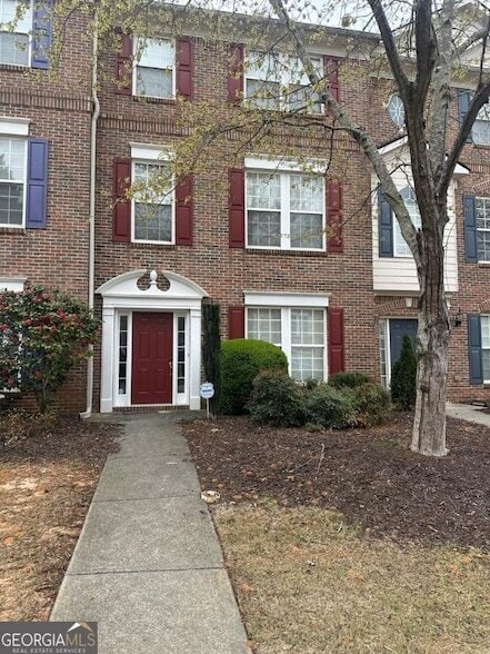 property at 3352 Chastain Gardens Dr NW