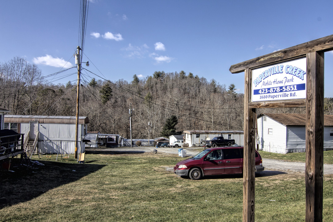 1680 Paperville Rd in Bristol, TN - Building Photo