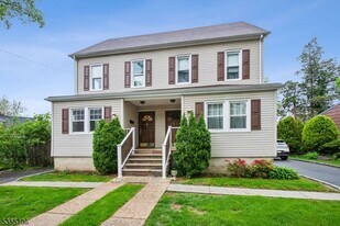 6 Hughes Pl in Summit, NJ - Building Photo