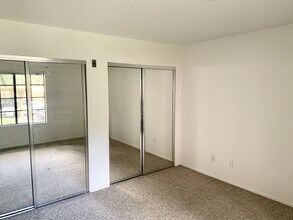 12071 Alta Carmel Ct in San Diego, CA - Building Photo - Building Photo